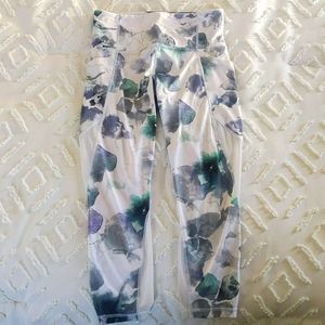 Athleta 3/4 workout pants